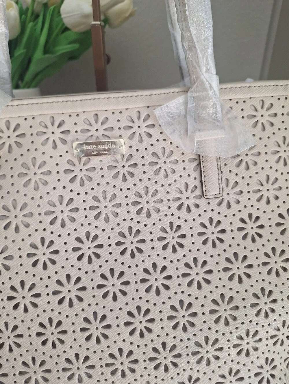 NWT Kate Spade cedar street Harmony perforated floral Tote Bag
